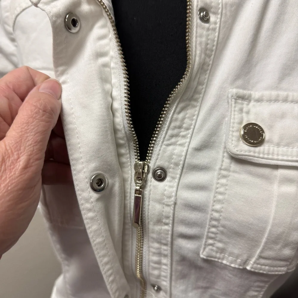 White House Black Market White Utility Jacket Size 4 Short Sleeve Button Front - Picture 2 of 8